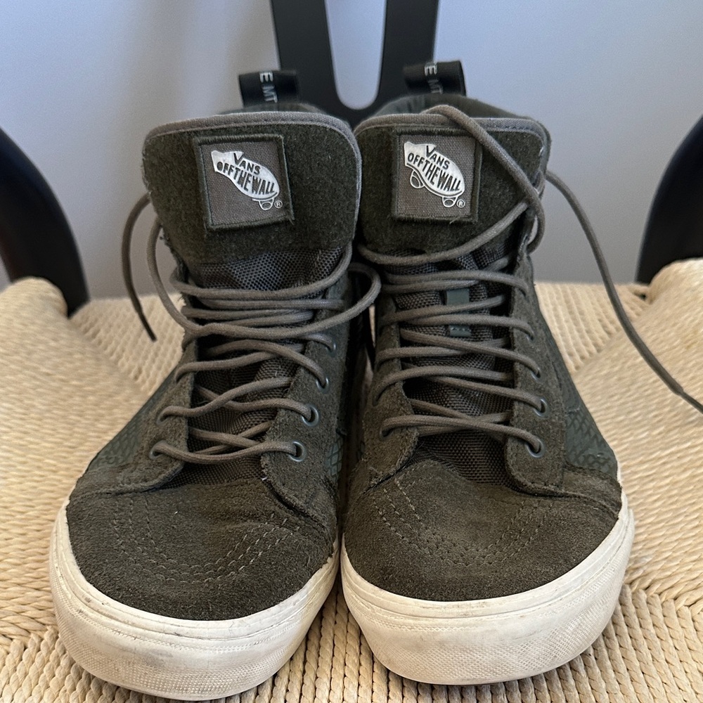 Vans High-Top Sneakers in Dark Green